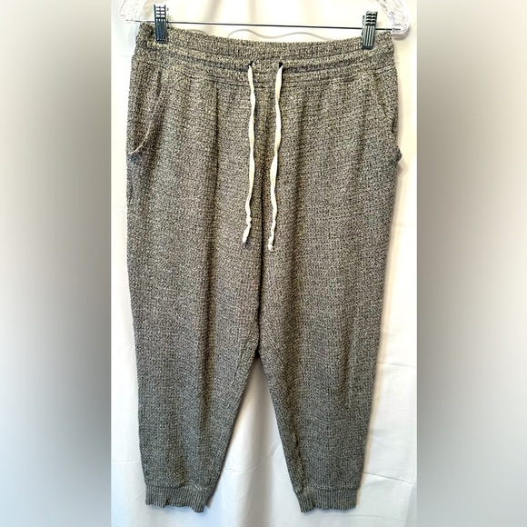 Offline By Aerie Size Medium Waffle Joggers Sweatpants Gray 24” Inseam - Picture 1 of 9